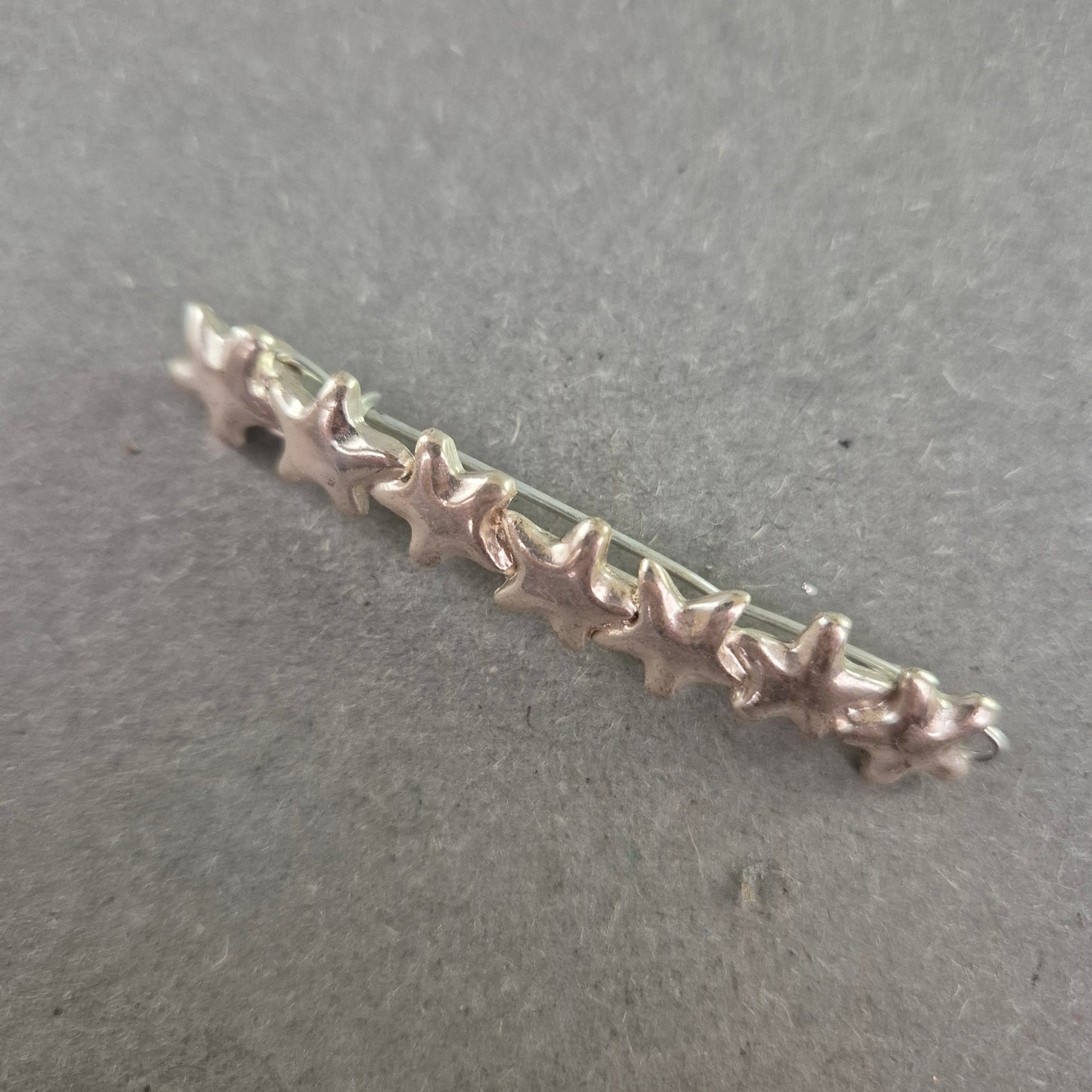 Versilberter Sternen-Anhänger – Stilvoller Akzent für Taschen oder Schmuck