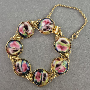 Vintage-Armband mit floraler Keramik – Rückseite in Goldoptik