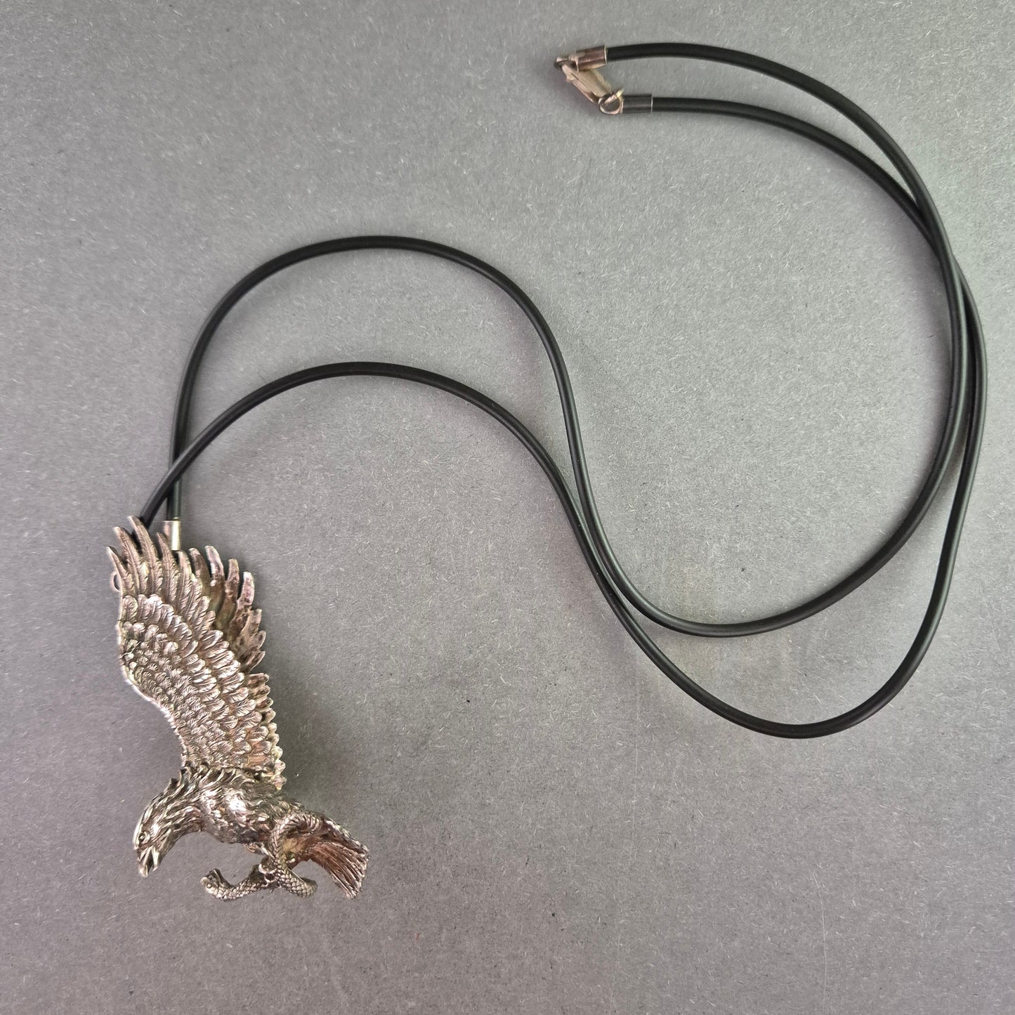 Statement-Kette mit Adler-Anhänger – Kraftvolles Design für Individualisten