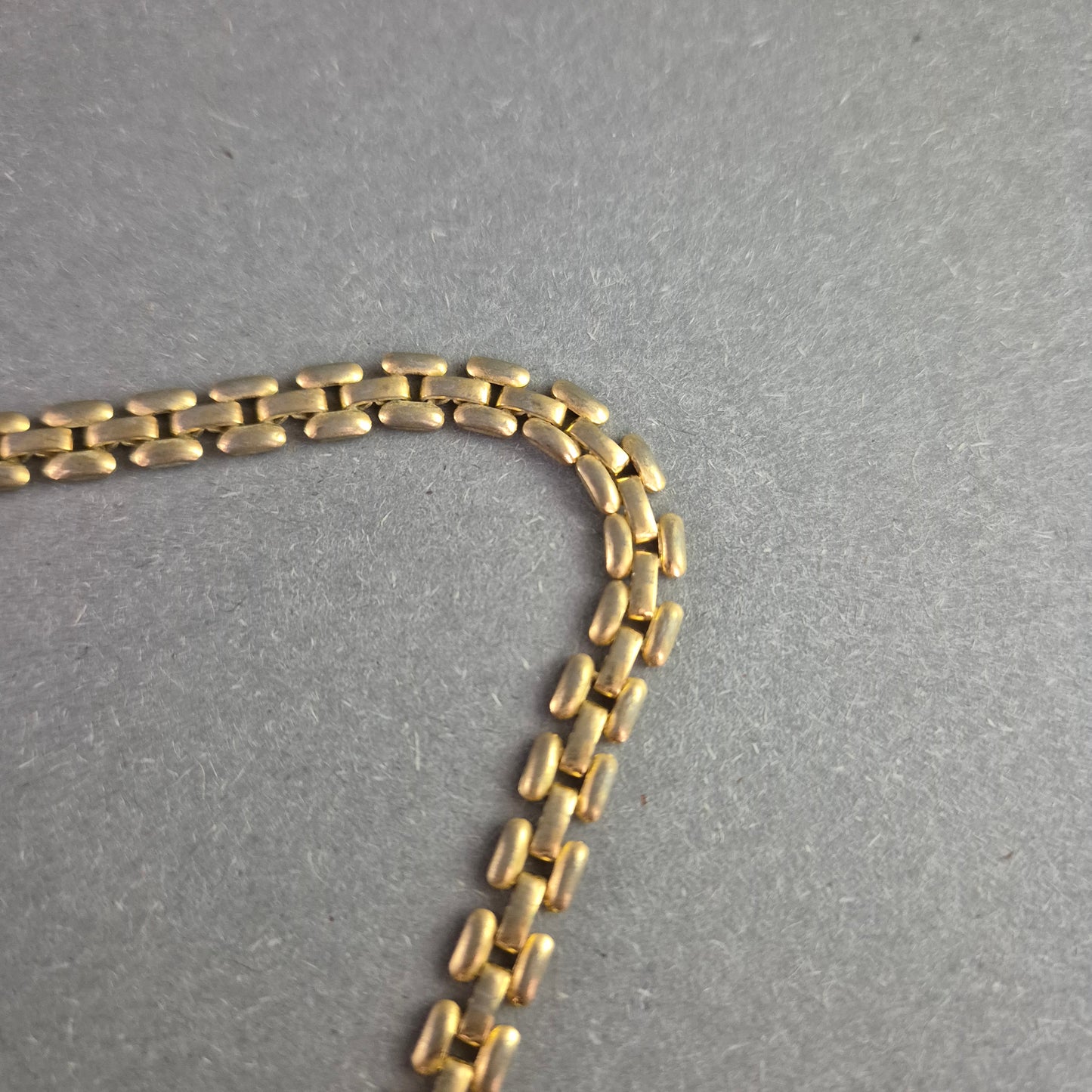 Vintage Halskette im Panzerketten-Stil – Goldfarbener Klassiker