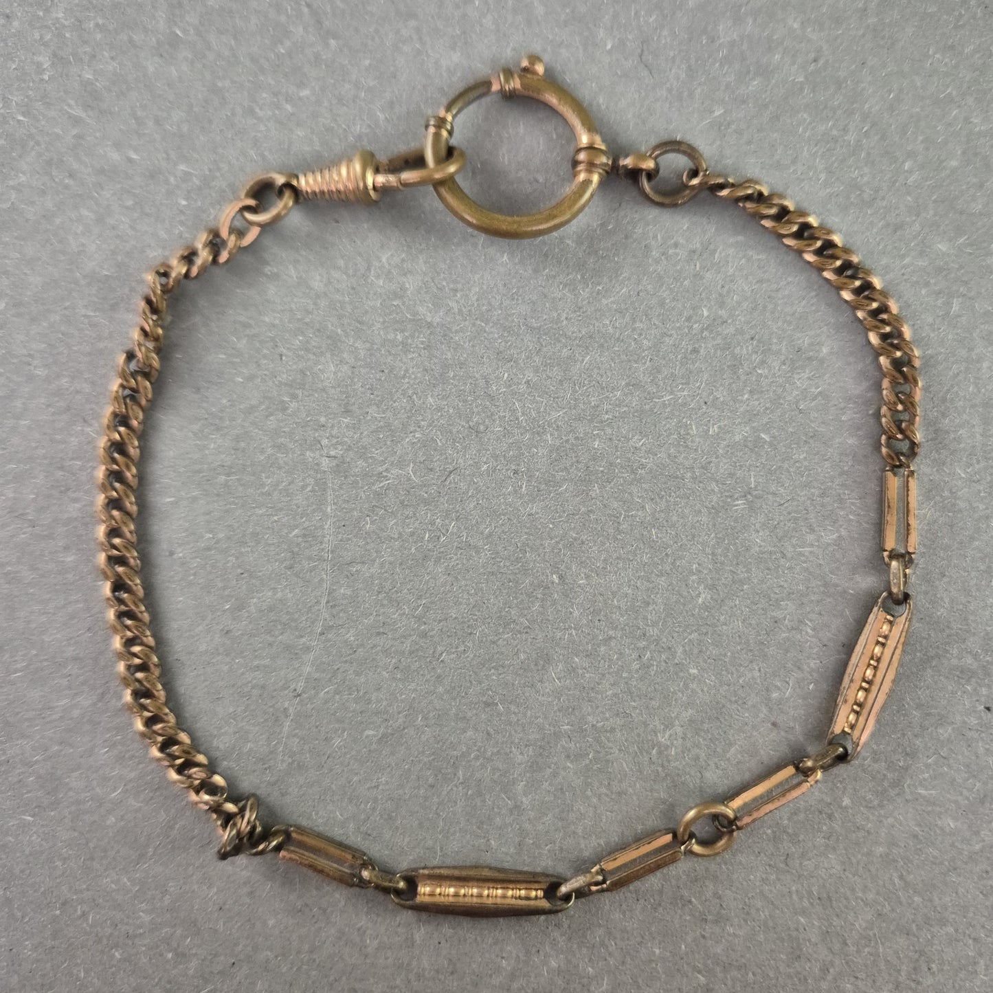 Antikes Armband aus Messing – Filigrane Glieder mit Federringverschluss