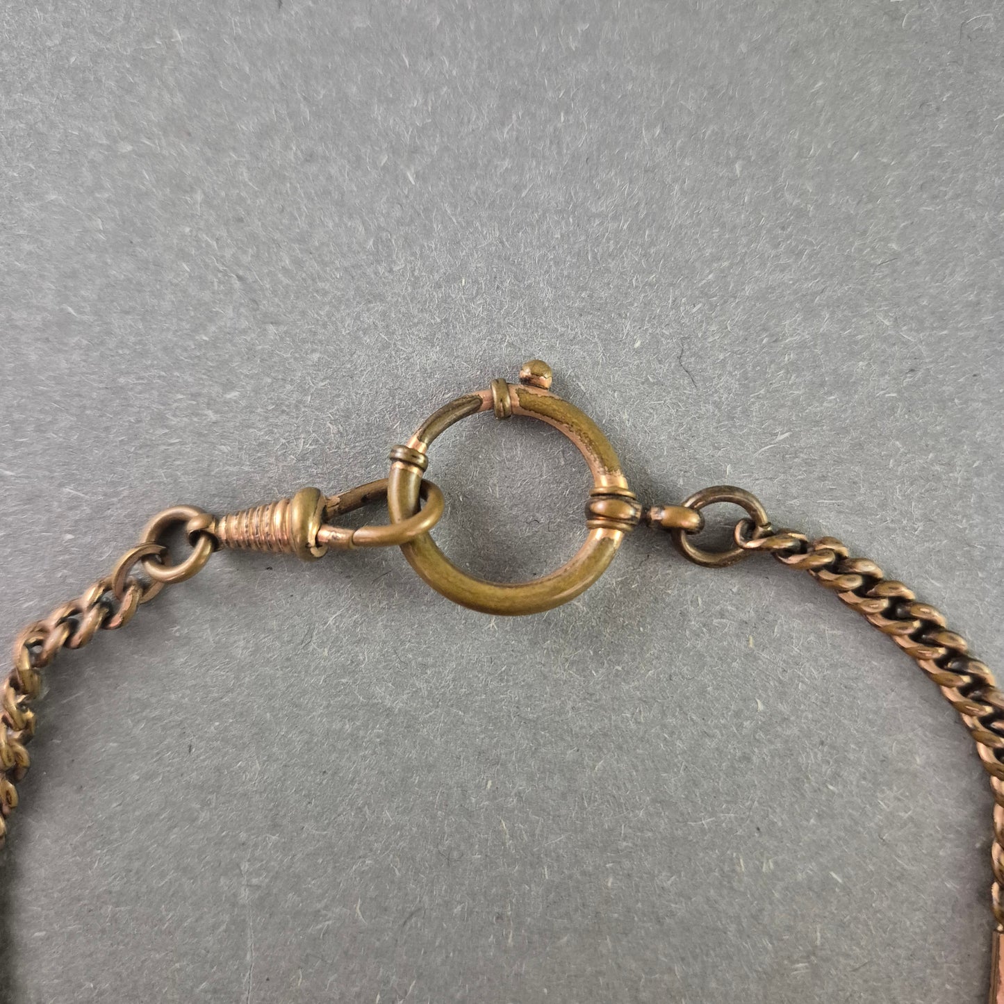 Antikes Armband aus Messing – Filigrane Glieder mit Federringverschluss