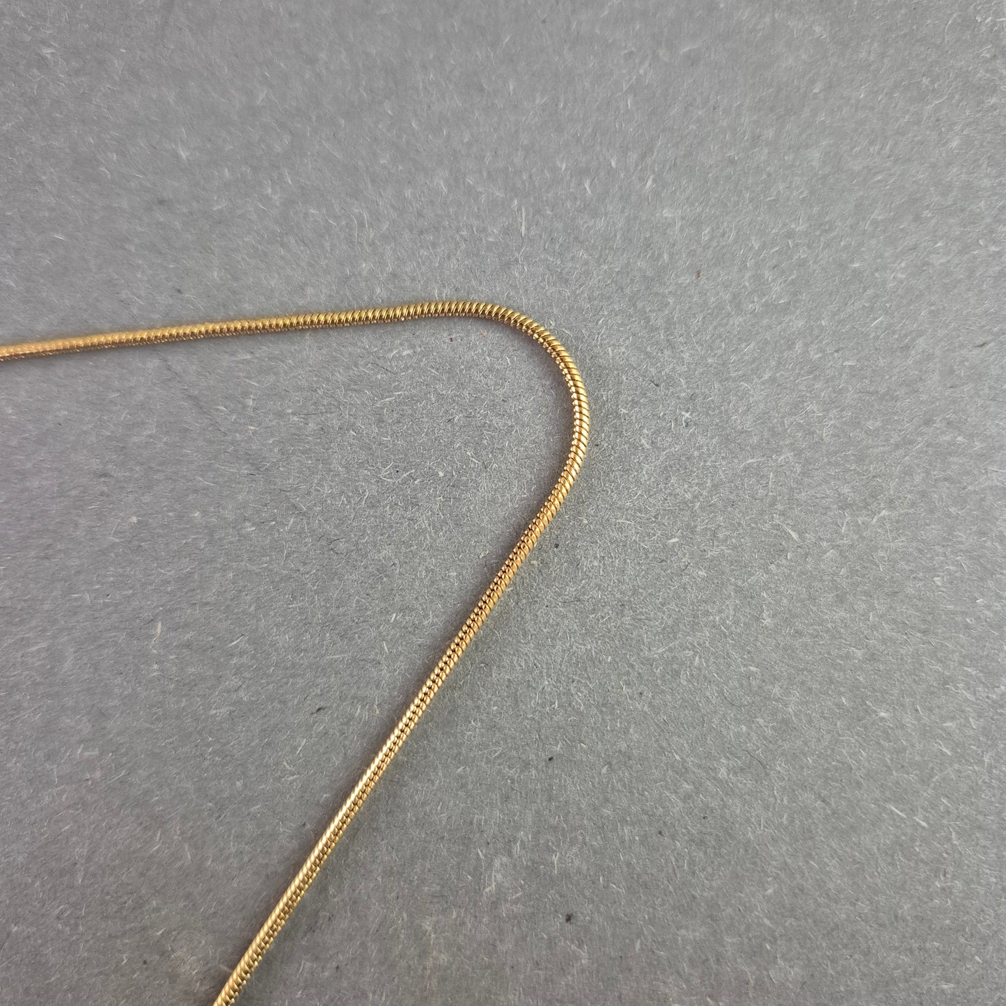 Elegante Vintage-Kette mit Zirkonia-Anhänger – Goldoptik & Glanz