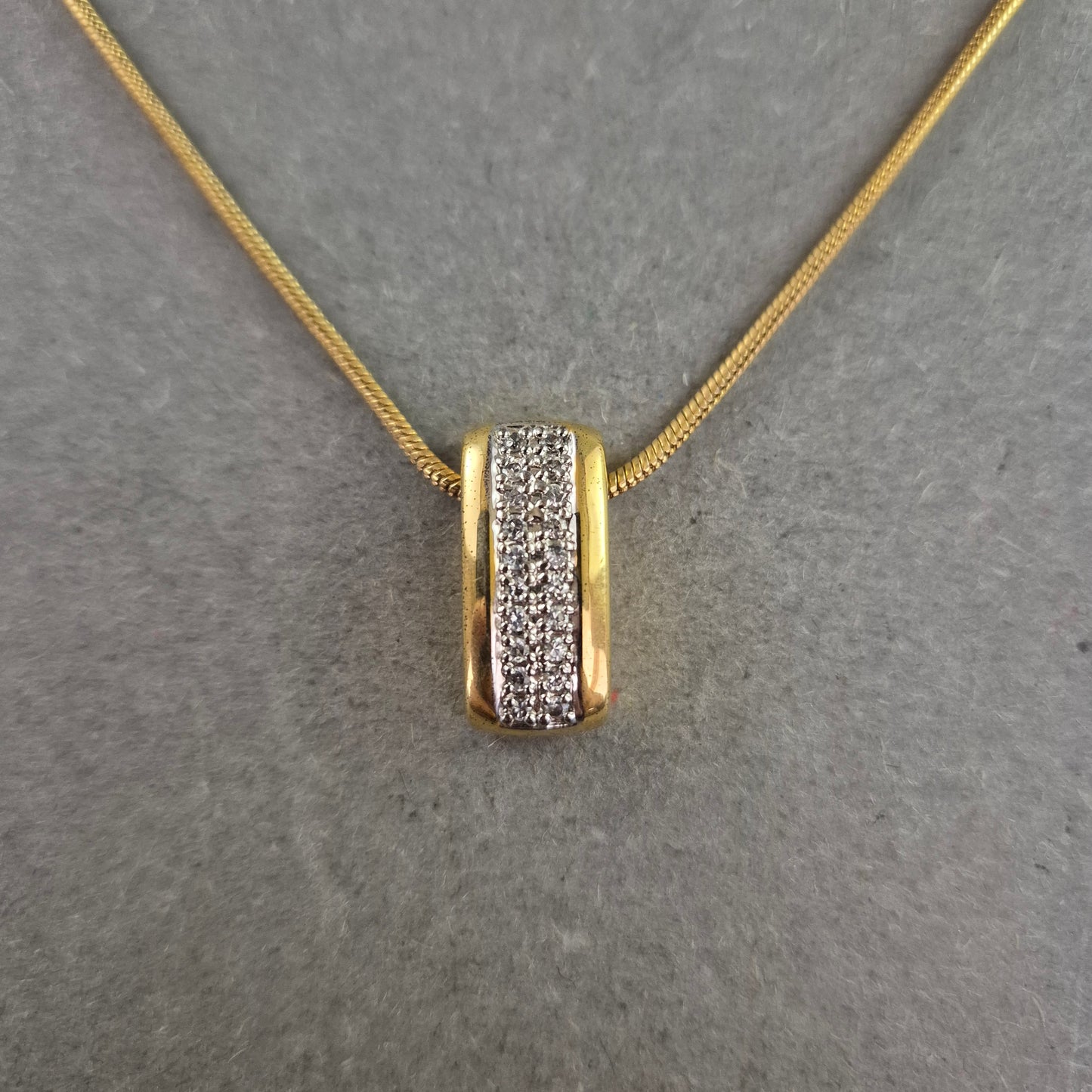 Elegante Vintage-Kette mit Zirkonia-Anhänger – Goldoptik & Glanz