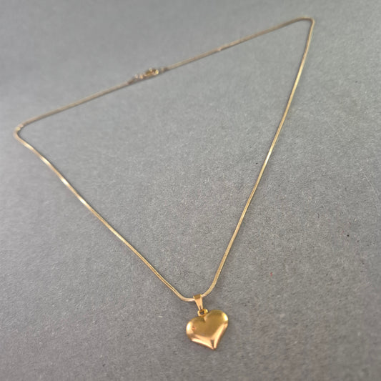 Zarte Vintage-Halskette mit Herzanhänger – Goldfarbene Romantik