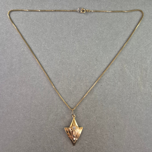 Elegante Vintage-Halskette mit Anhänger – Geometrisches Design mit Glanz