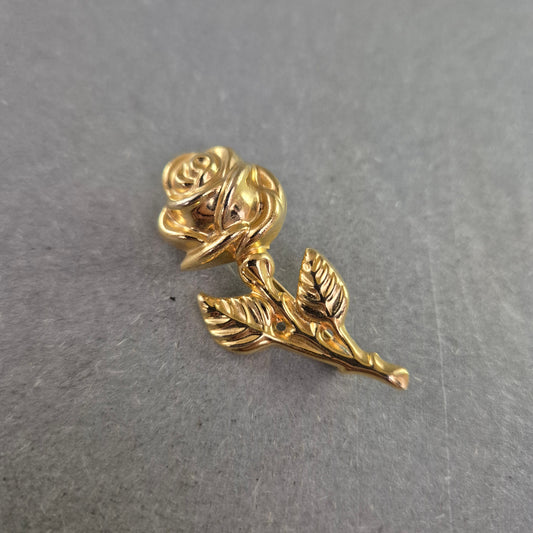 Goldfarbene Rosen-Brosche – Zeitloser Vintage-Look in floraler Form