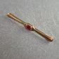 Elegante Vintage-Brosche mit Rubinrotem Akzent – Stilvolle Zierde in Goldoptik