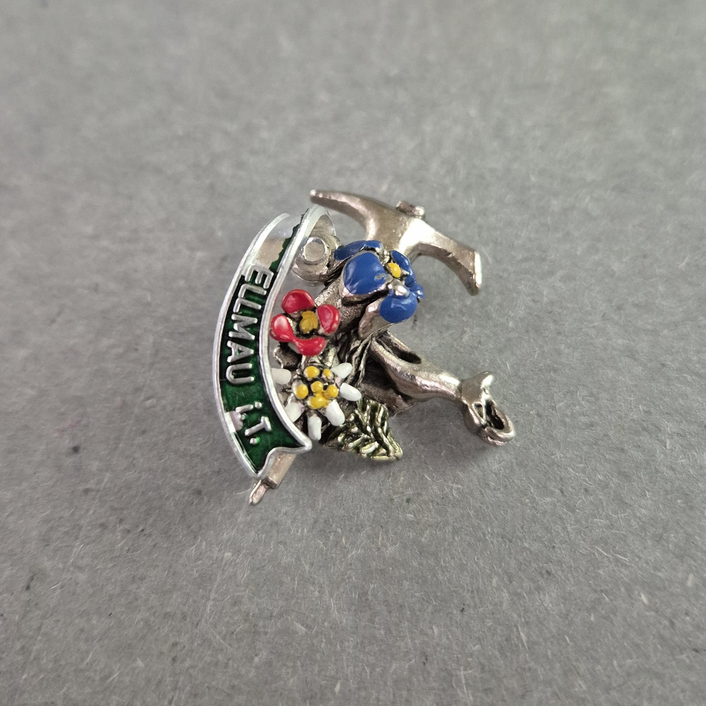 Vintage Anstecknadel Elmau – Alpenstil mit floralen Details