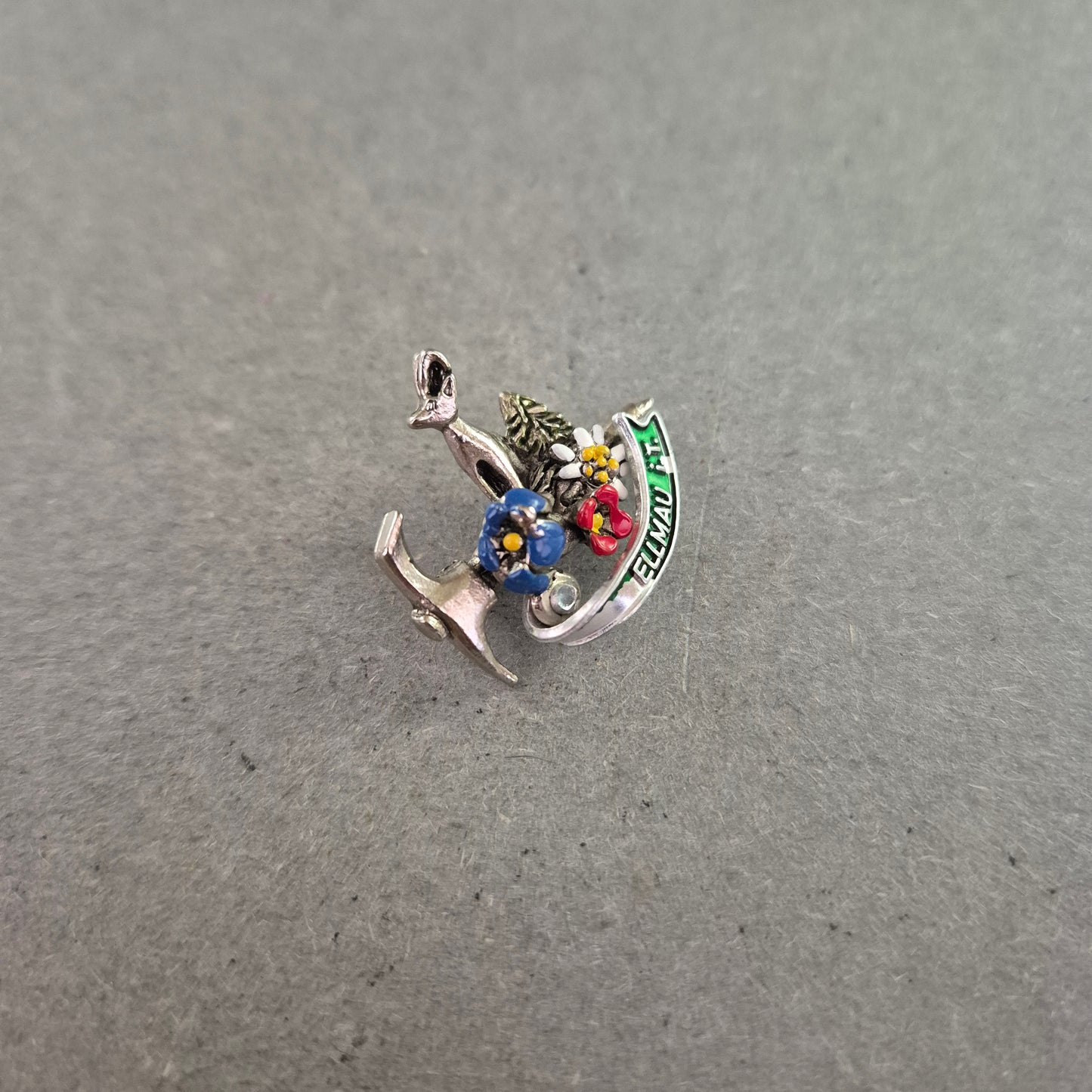 Vintage Anstecknadel Elmau – Alpenstil mit floralen Details