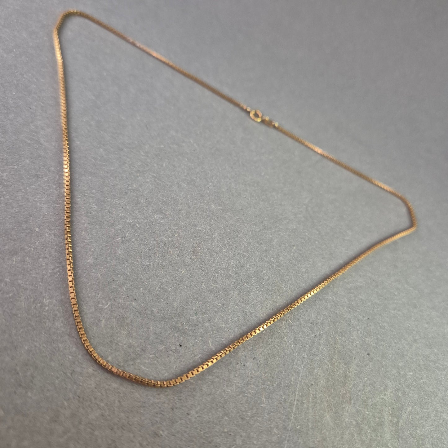 Feine Damen Halskette – Zierliche Modeschmuckkette in Goldoptik