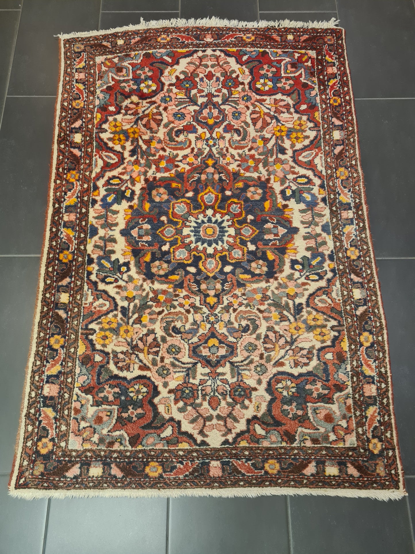 Perserteppich Orientteppich Handgeknüpfter Teppich Malaya 160x100cm