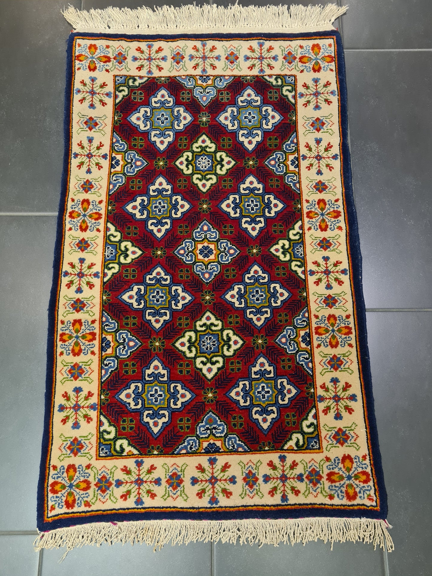 Perserteppich Orientteppich Handgeknüpfter Teppich Ghoum 103x63cm