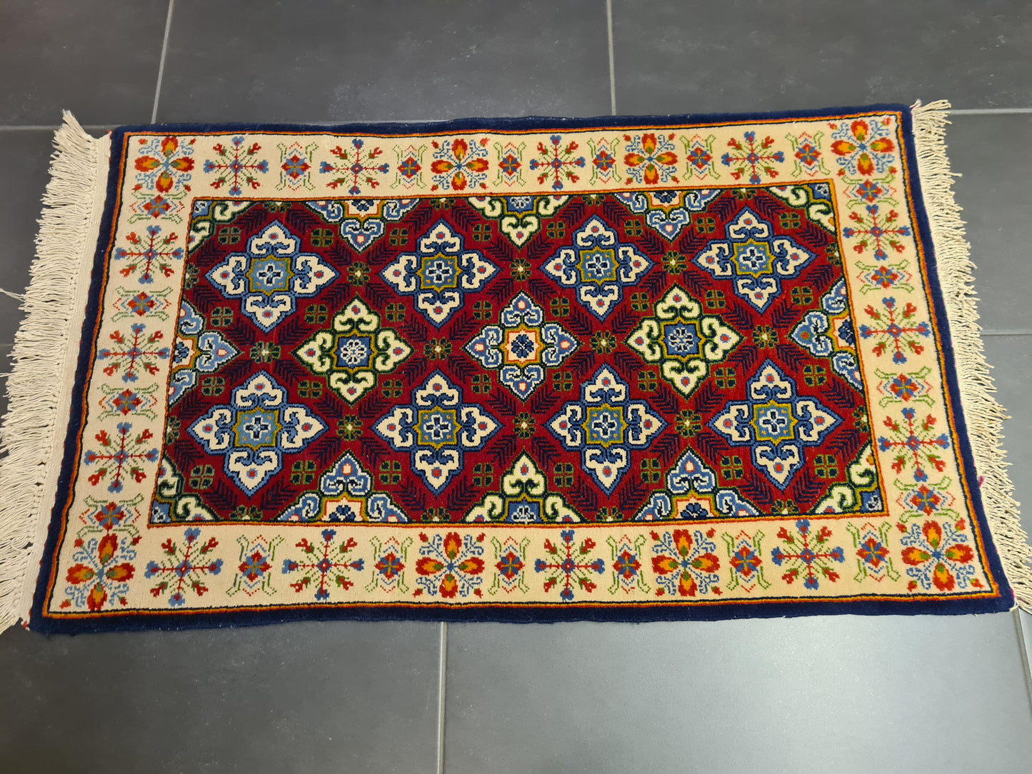 Perserteppich Orientteppich Handgeknüpfter Teppich Ghoum 103x63cm