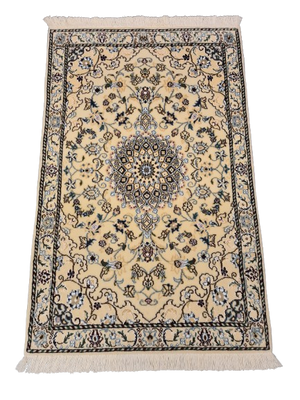Perserteppich Orientteppich Handgeknüpfter Teppich Nain Seide 100x65cm