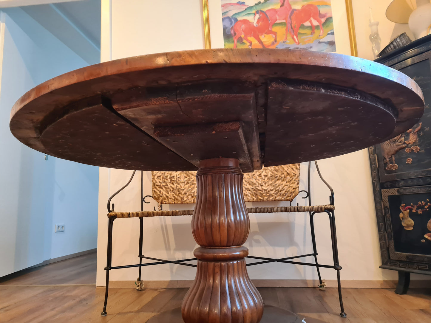 Biedermeier Esstisch Nussbaumholz 19 Jahrhundert Antik Mobiliar 111cm