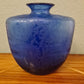 Künstlerglasvase in Blau mit organischer Form 22cm