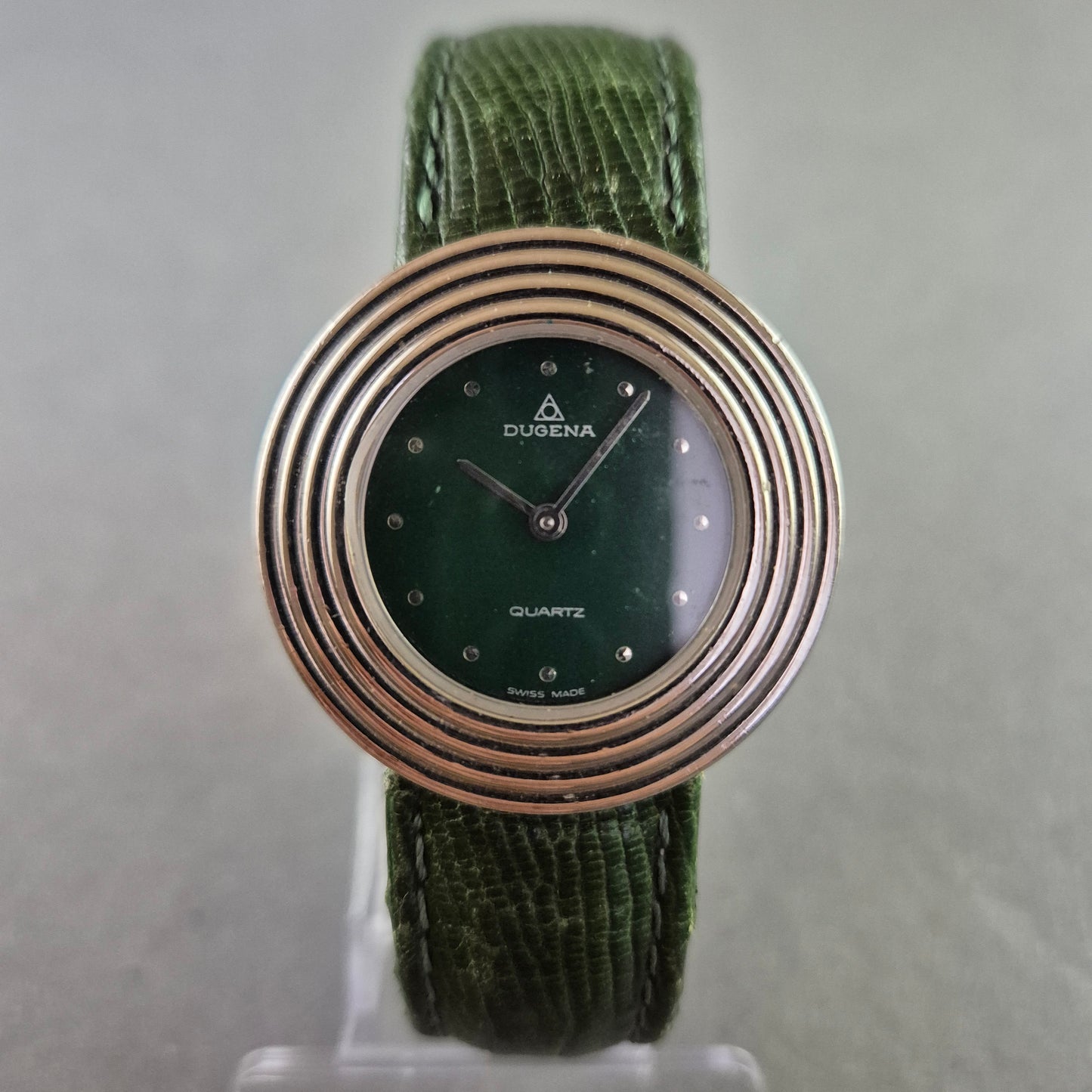 Elegante Dugena Damenarmbanduhr – Grünes Retro-Design mit Lederband