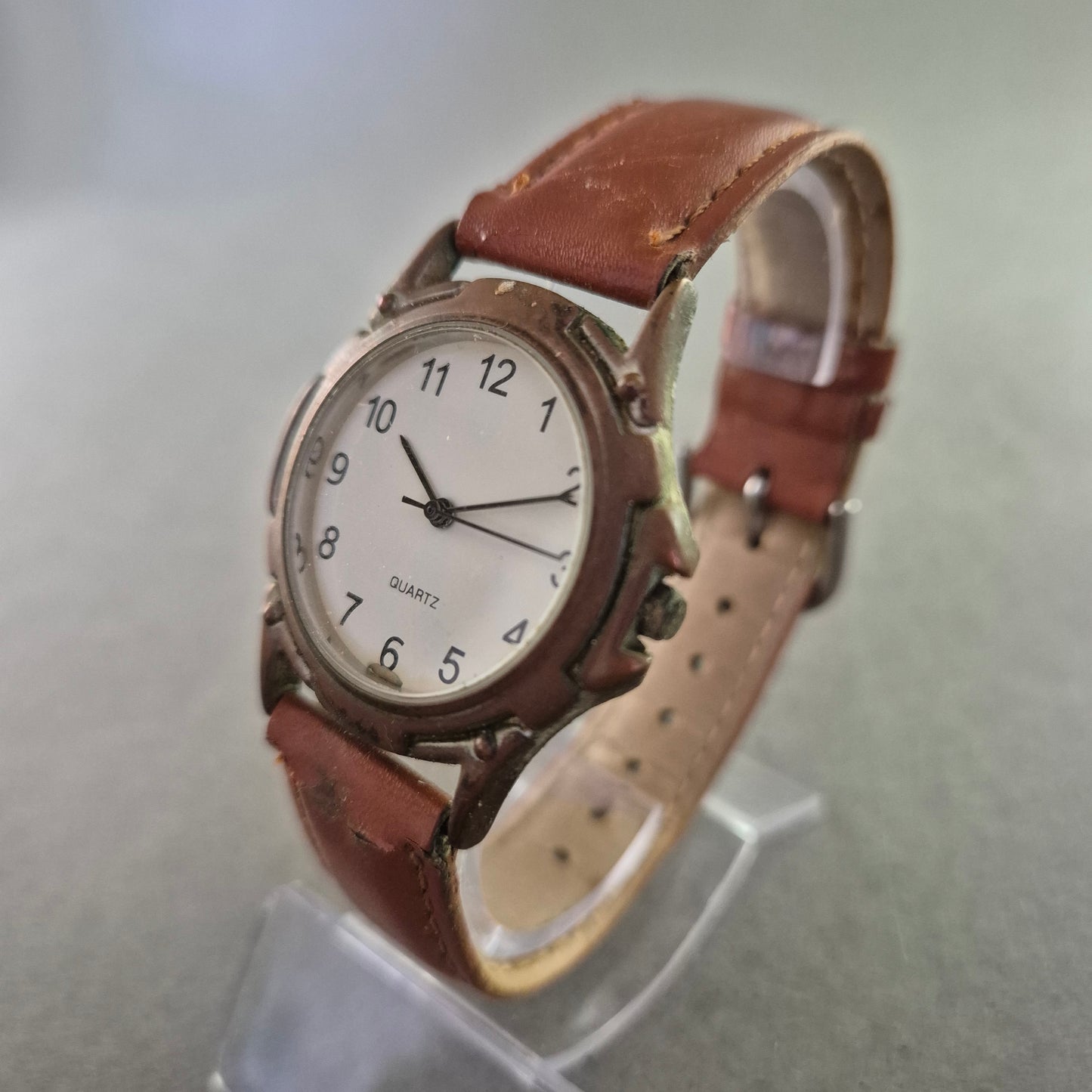 Vintage Damenarmband Uhr – Klassisch mit braunem Lederarmband