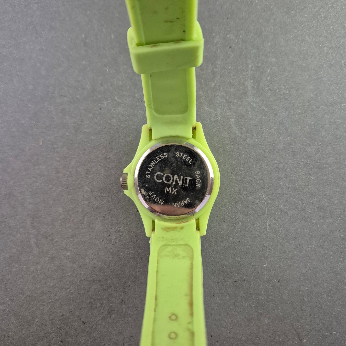 Sportliche Cont Quarz Uhr in Limettengrün – Auffälliges Design für Trendsetter