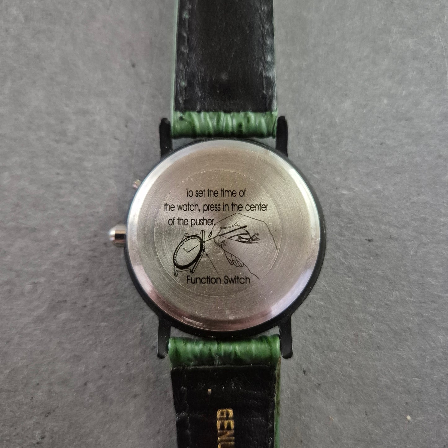 Seltene AOK Quarz Uhr – Werbeuhr mit grünem Lederarmband