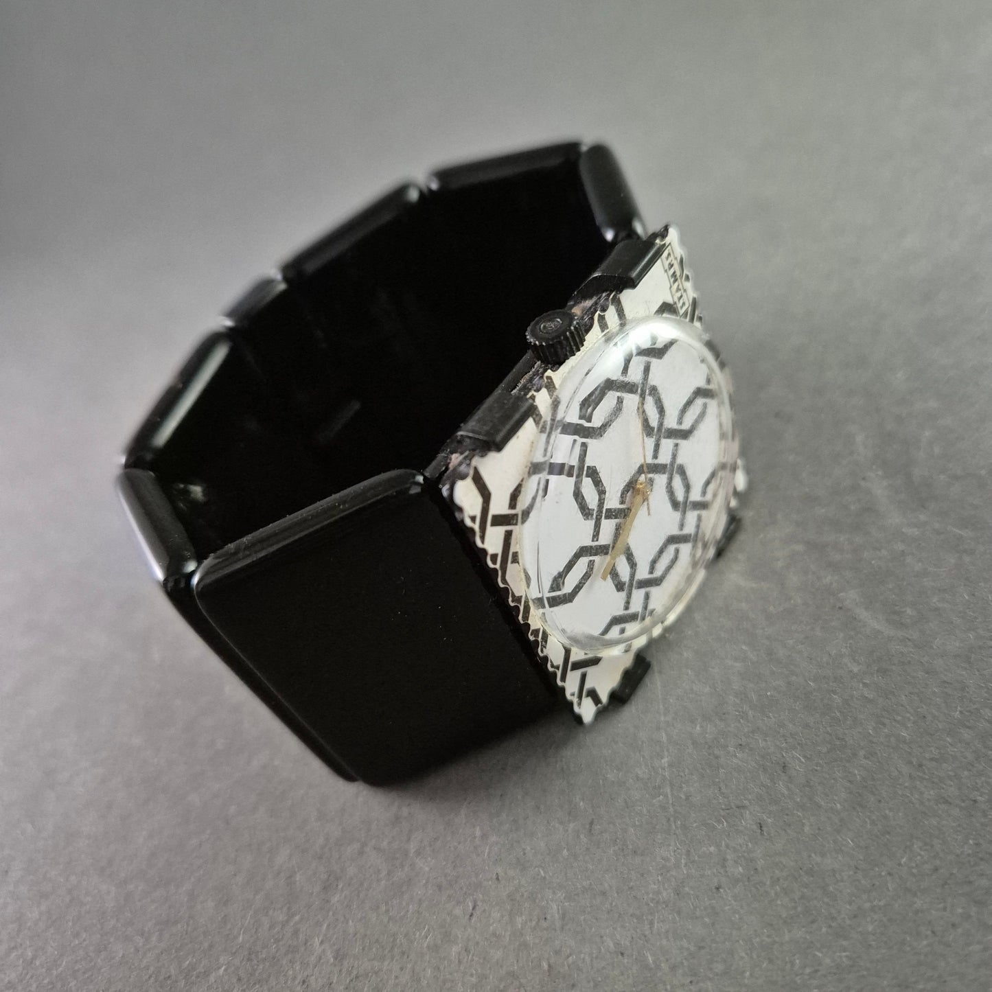 Kreative S.T.A.M.P.S Damenarmbanduhr – Modernes Musterdesign