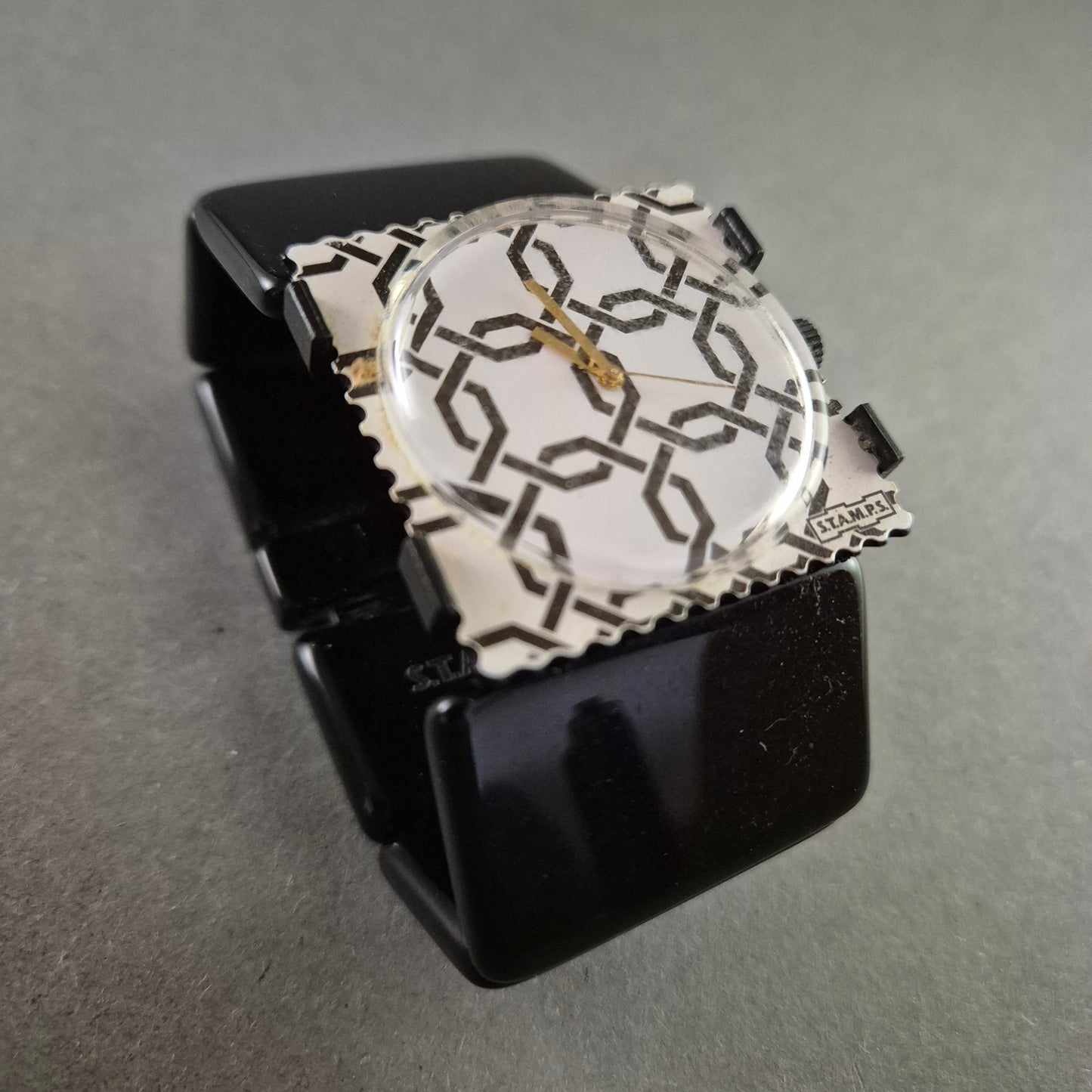 Kreative S.T.A.M.P.S Damenarmbanduhr – Modernes Musterdesign