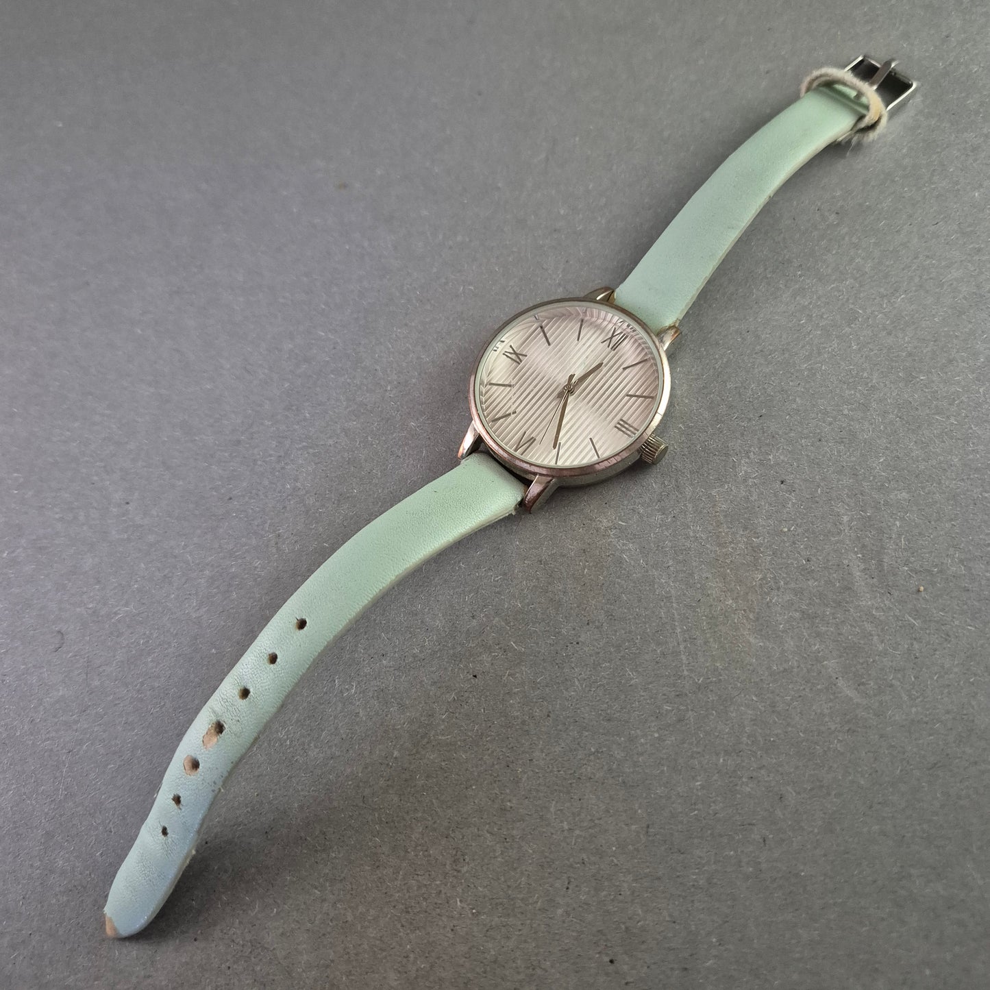 Bijou Brigitte Damenarmbanduhr – Zartes Mintgrün trifft auf Eleganz