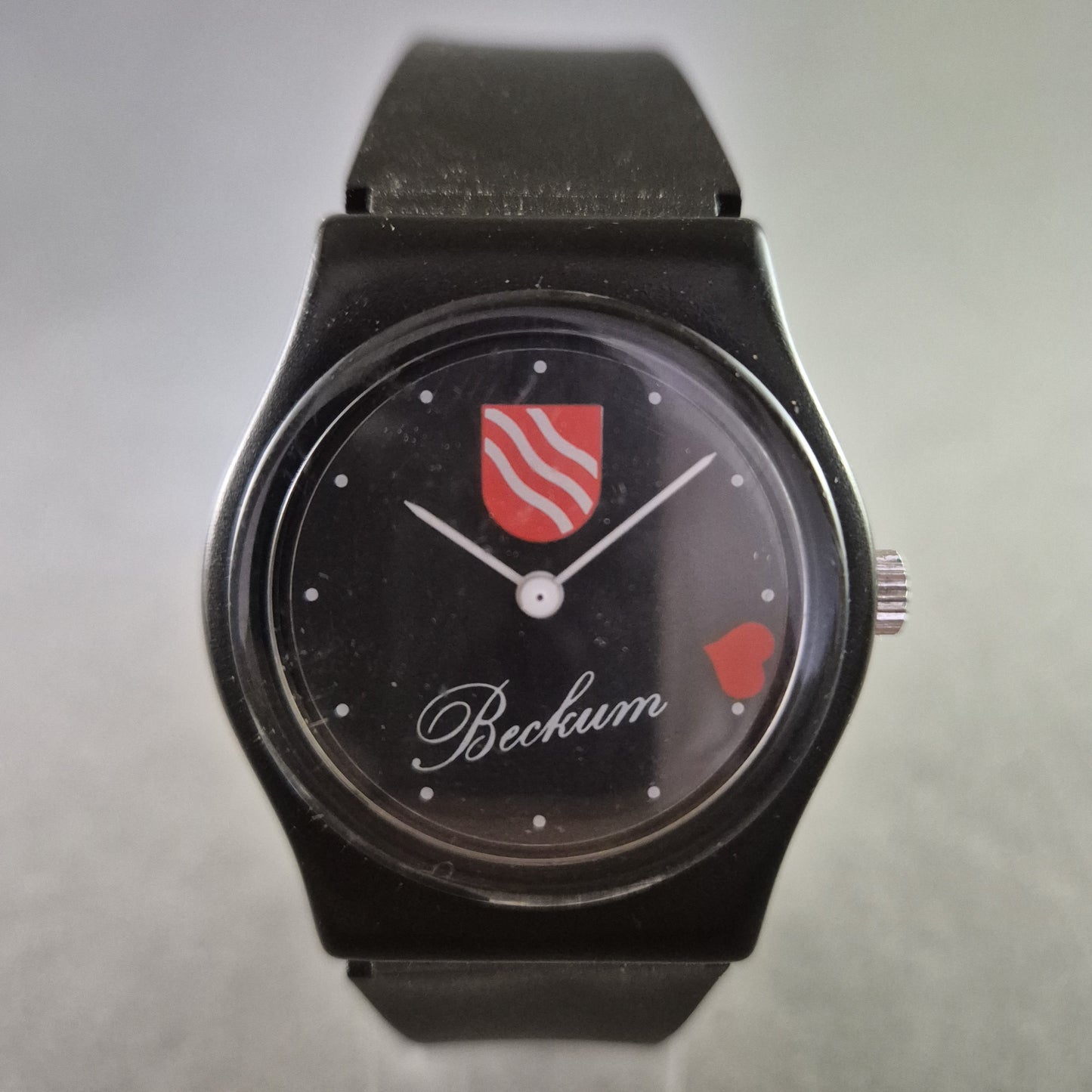 Schwarze Beckum Souvenir-Uhr – Liebhaber-Stück mit Stadtwappen