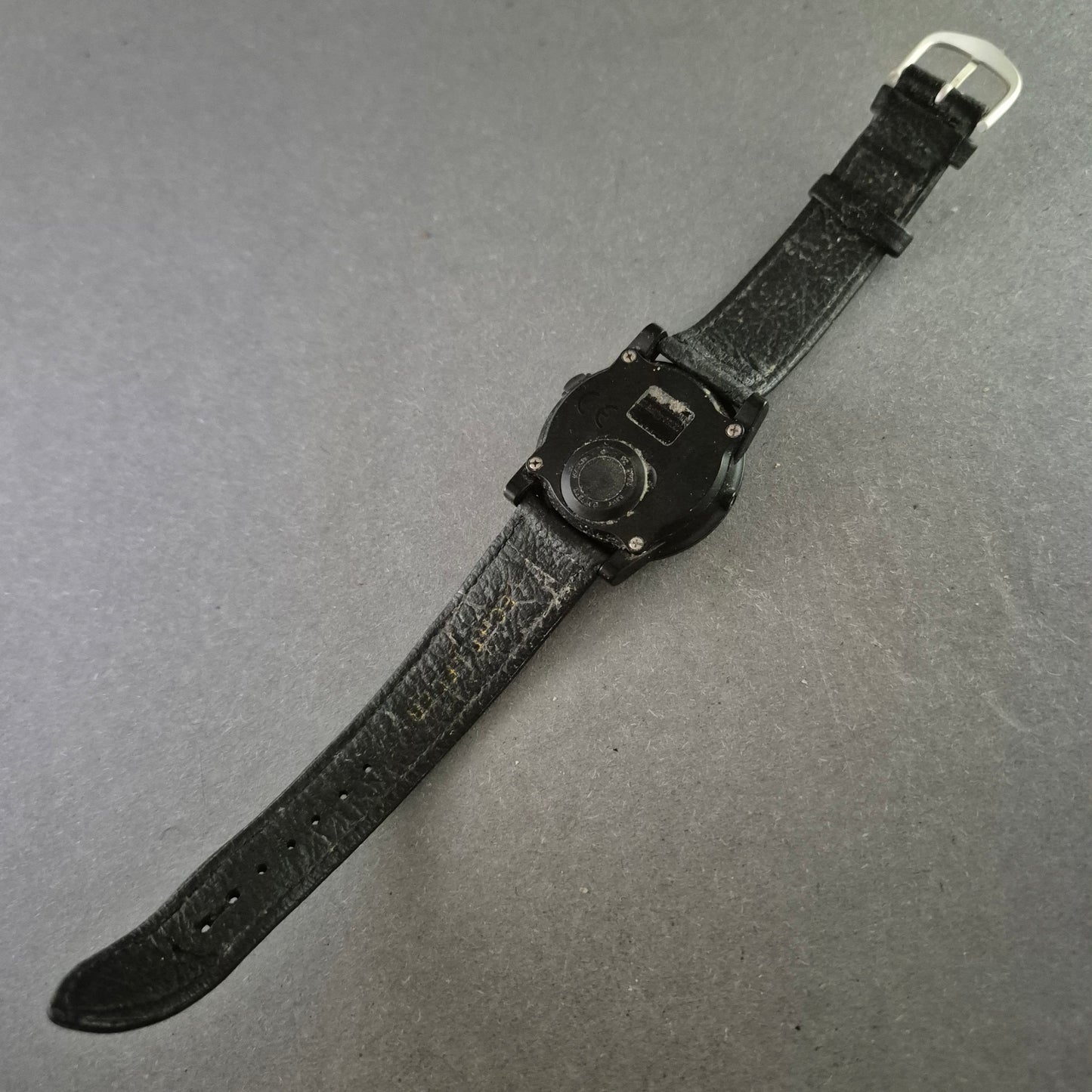 TCM Herrenarmbanduhr – Funkgesteuert mit Digitalanzeige