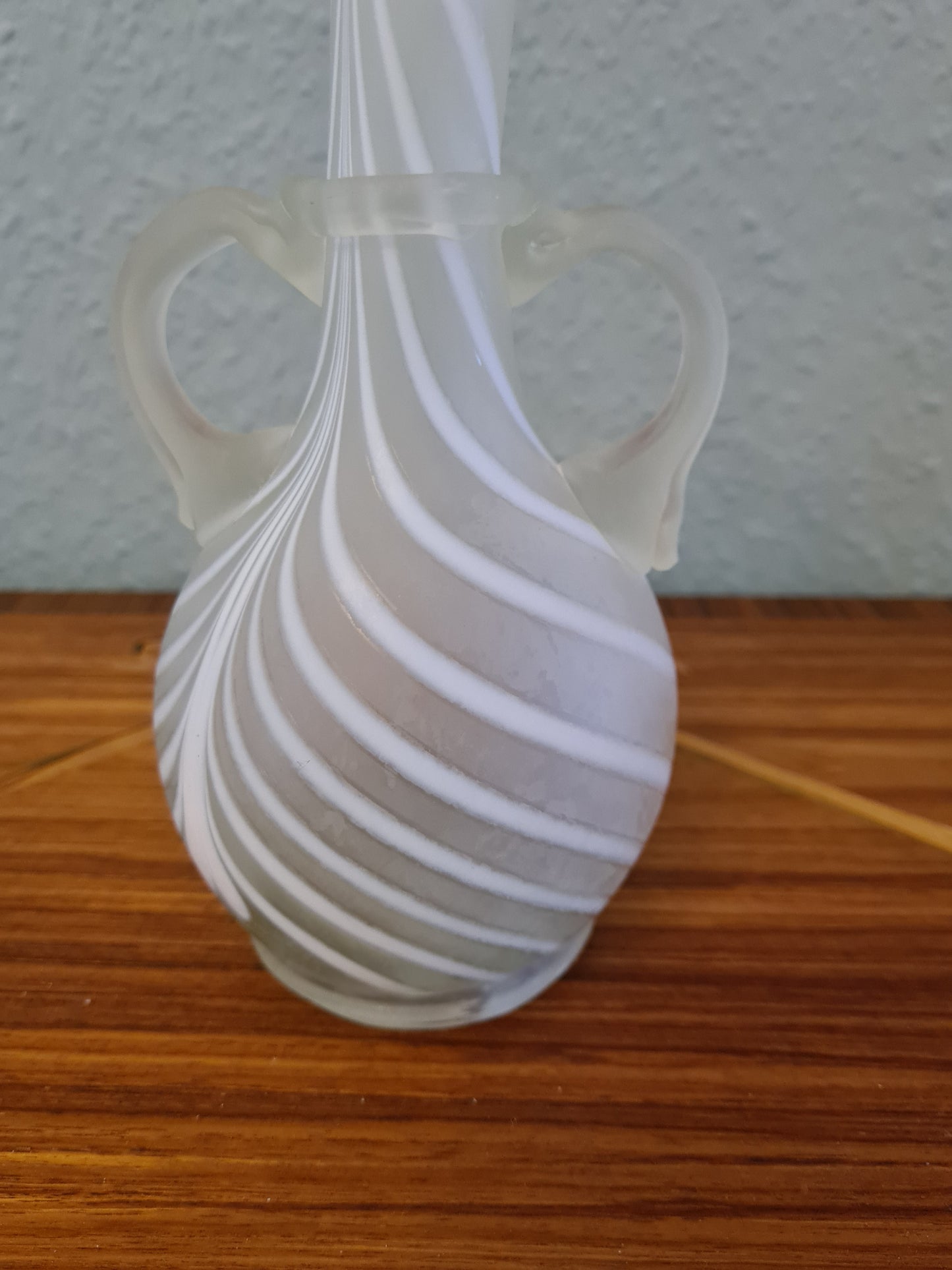 Antike Sammlervase Henkelvase Glas Vase Signiert 1980 21x9cm