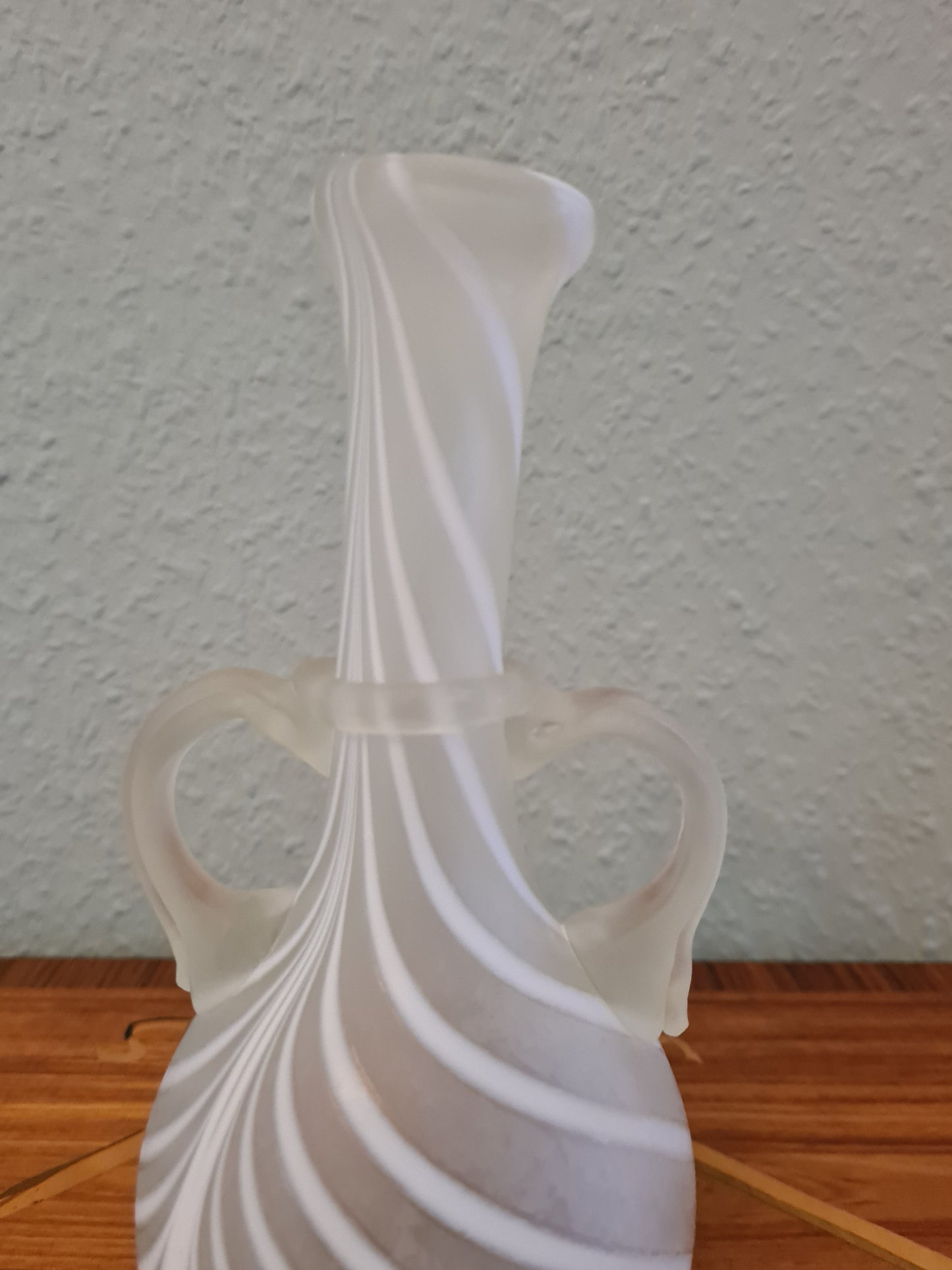 Antike Sammlervase Henkelvase Glas Vase Signiert 1980 21x9cm