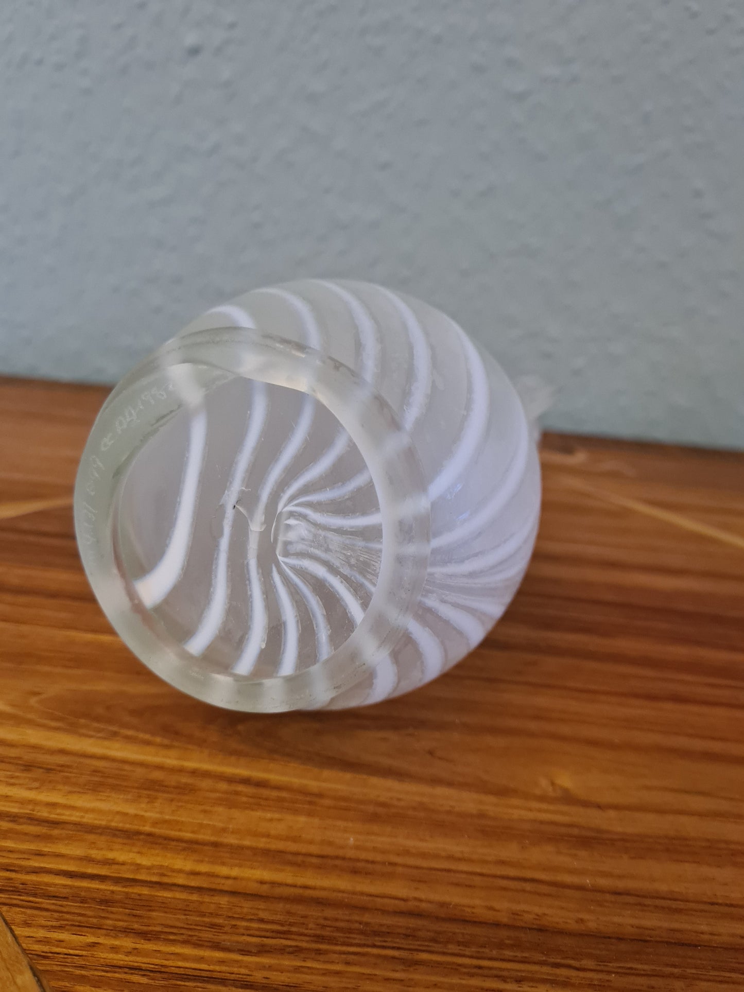 Antike Sammlervase Henkelvase Glas Vase Signiert 1980 21x9cm