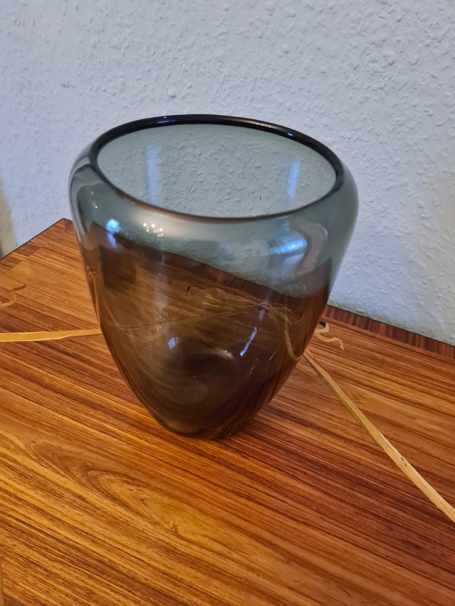 Rauchglas Sammlervase Glas Blumenvase Grau-Blau 20x15 cm