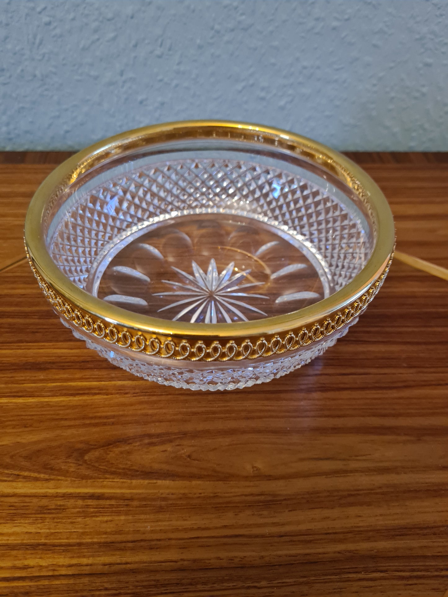 Vintage Baccarat Kristallglas Schale Diamantspitze Gold Glas 16x7cm