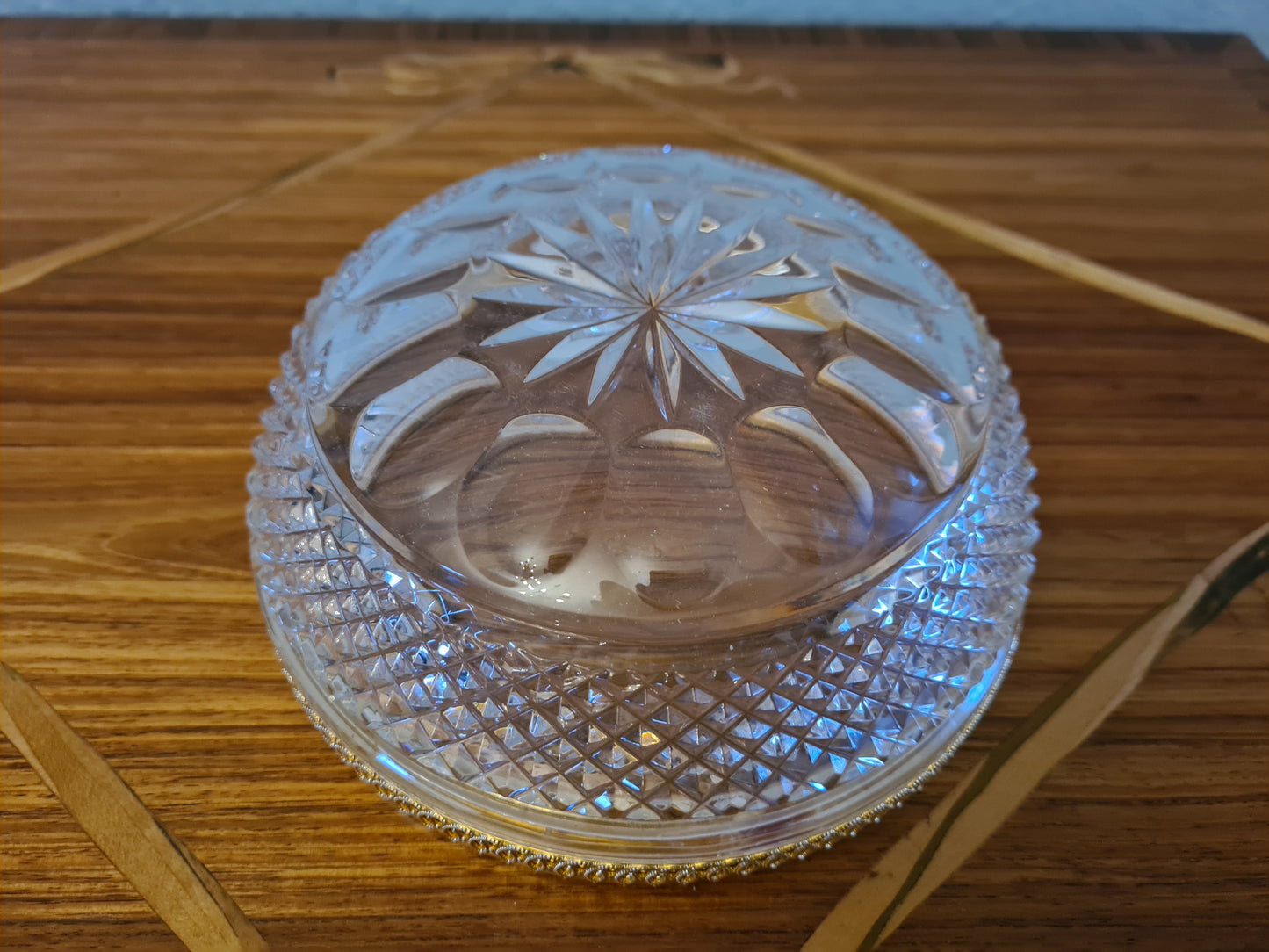 Vintage Baccarat Kristallglas Schale Diamantspitze Gold Glas 16x7cm