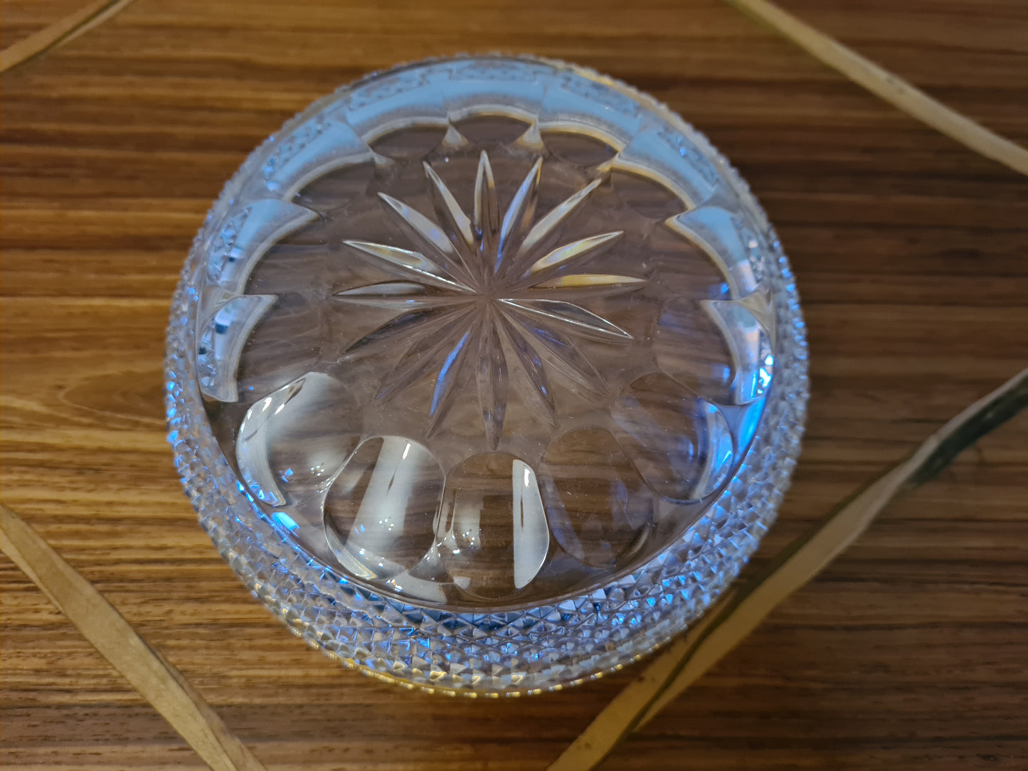 Vintage Baccarat Kristallglas Schale Diamantspitze Gold Glas 16x7cm