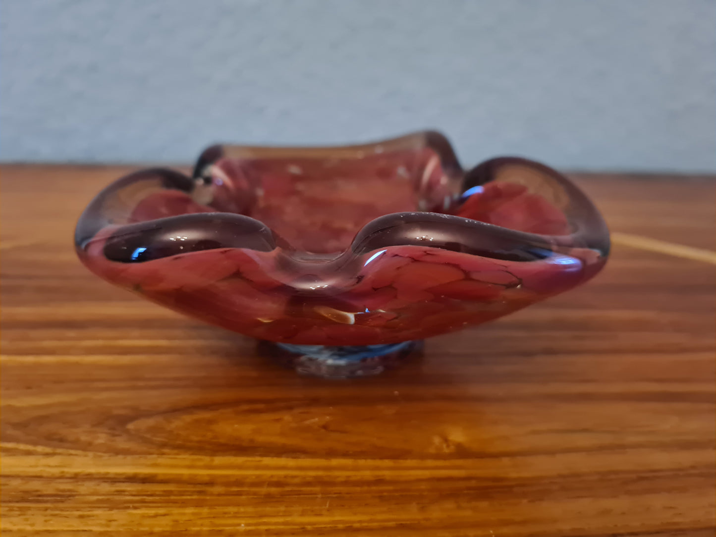 Italienischer Murano Glas Aschenbecher Violett 13x10cm