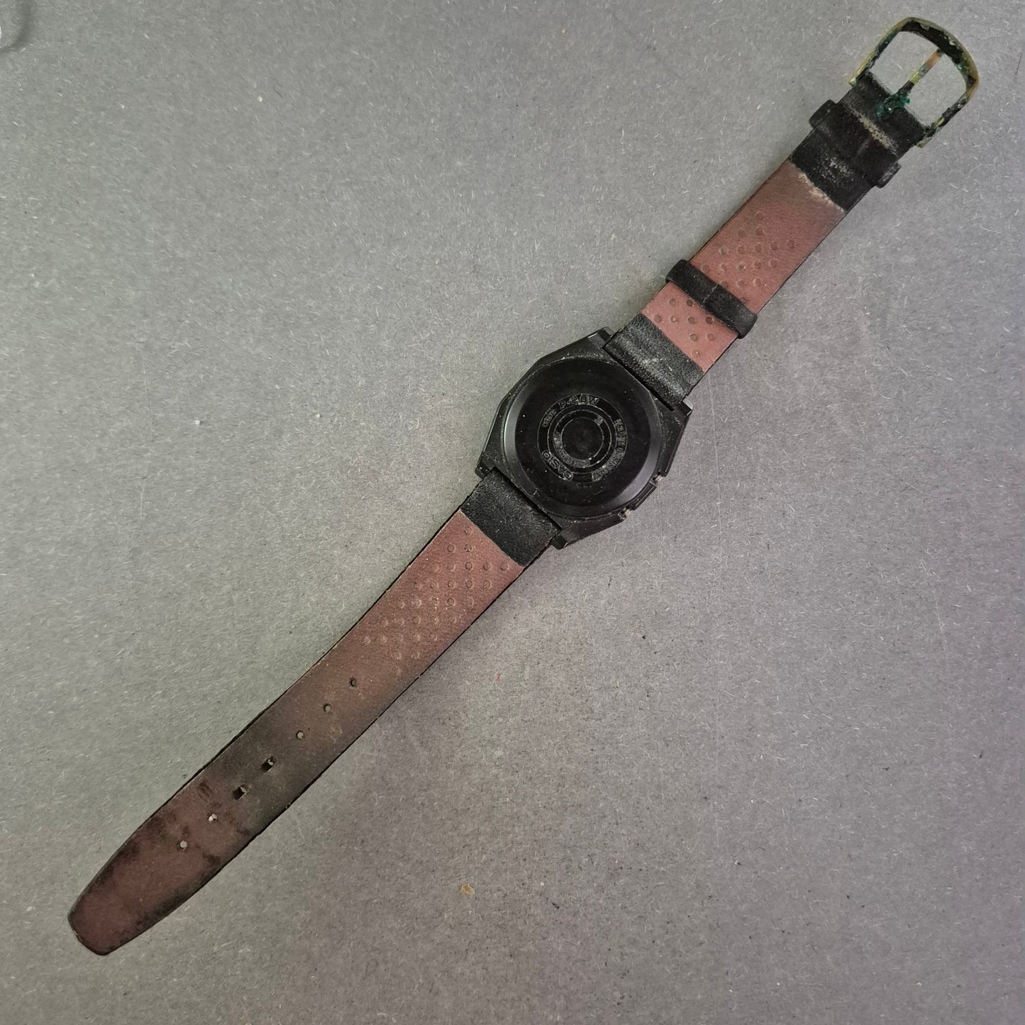 Casio F-28W Digitaluhr – Klassischer Retro-Charme für den Alltag