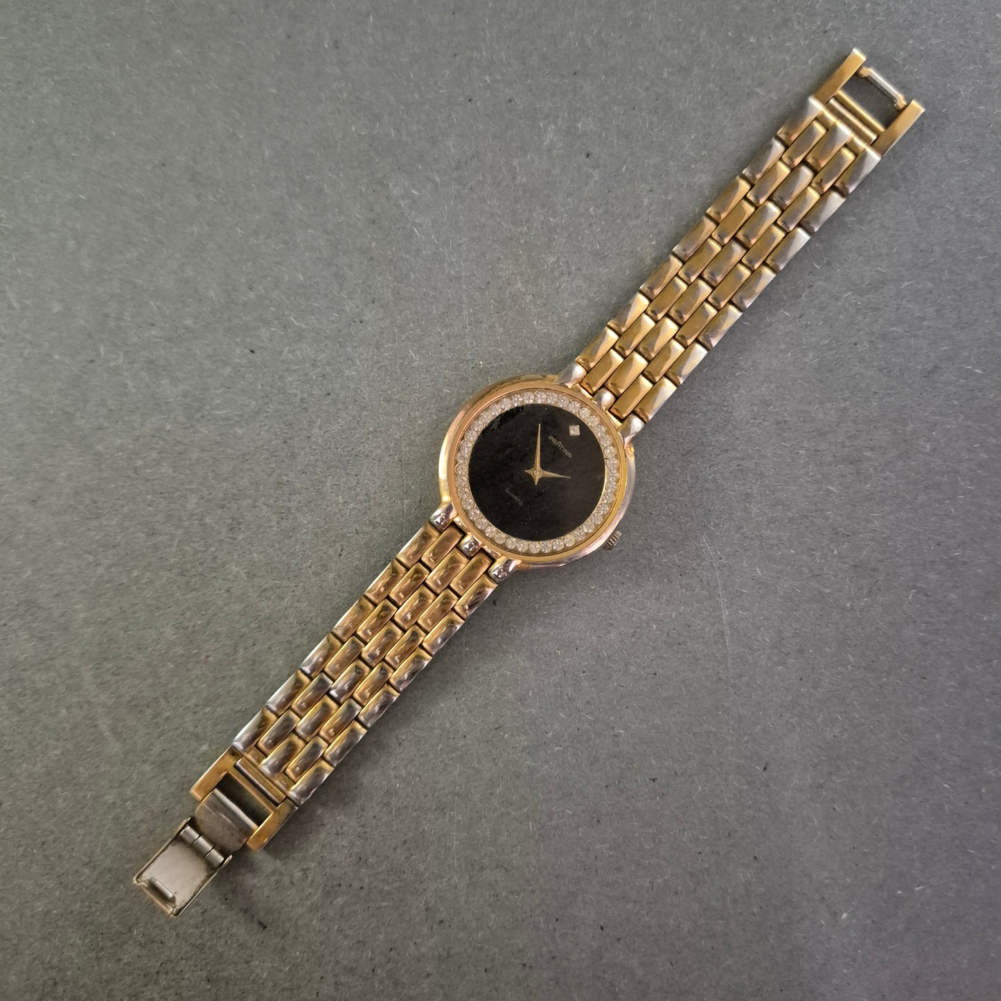 Prätina Damenarmbanduhr mit Strass – Elegante Vintage-Optik