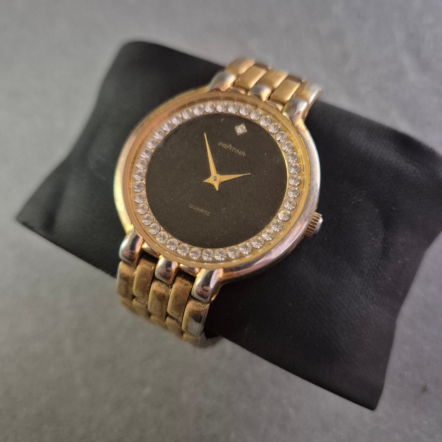 Prätina Damenarmbanduhr mit Strass – Elegante Vintage-Optik