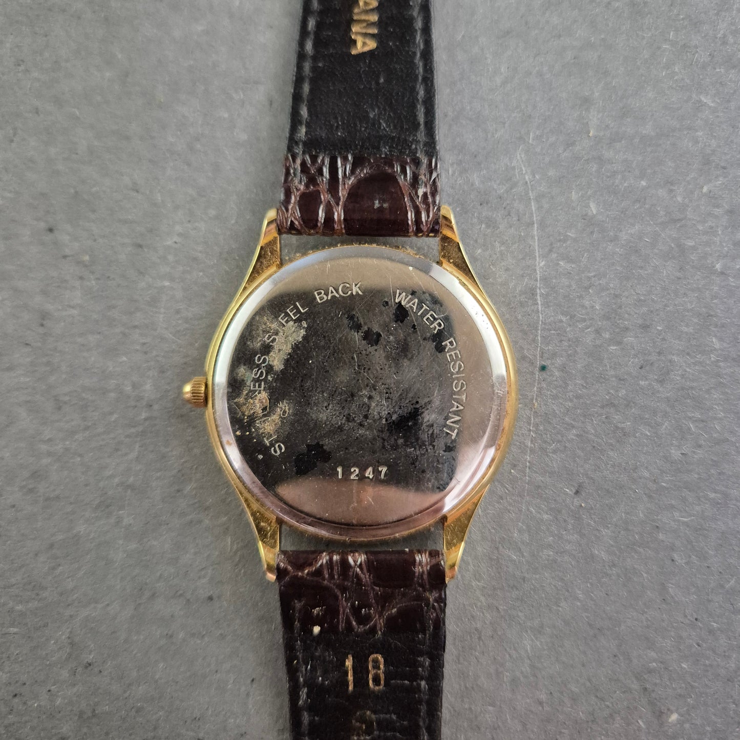 Grovana Herrenarmbanduhr – Klassisches Design mit Lederarmband