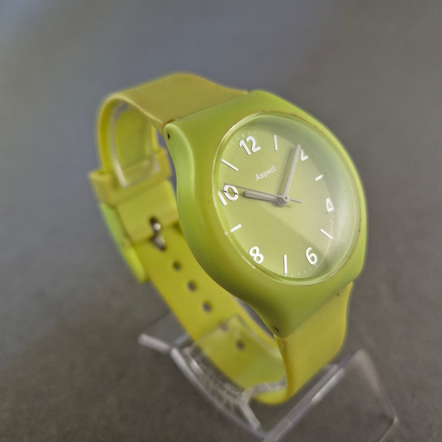 Aspect Quarzuhr – Trendiges Gelb mit sportlichem Silikonarmband