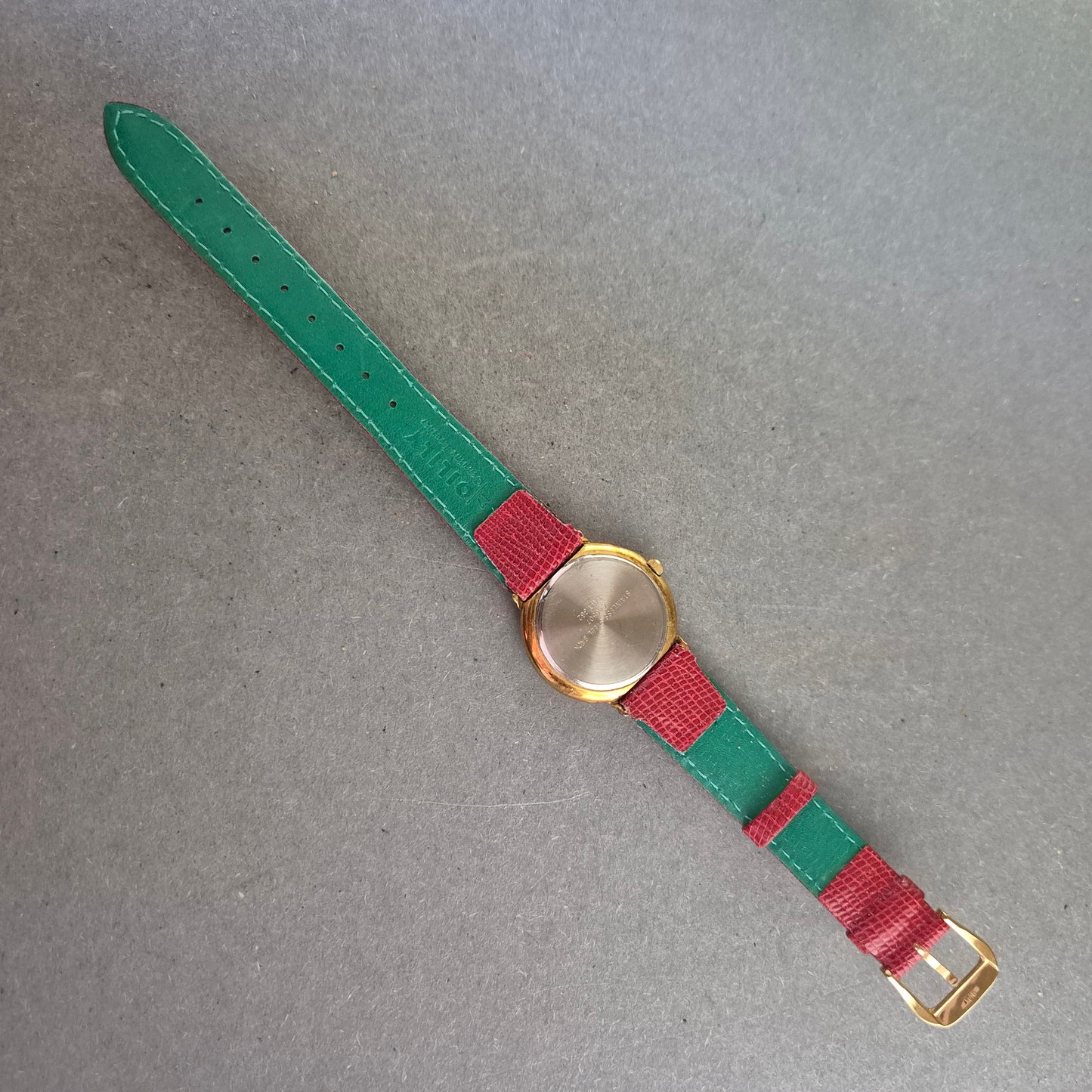 CMI Damenarmbanduhr – Klassisch vergoldet mit römischen Ziffern