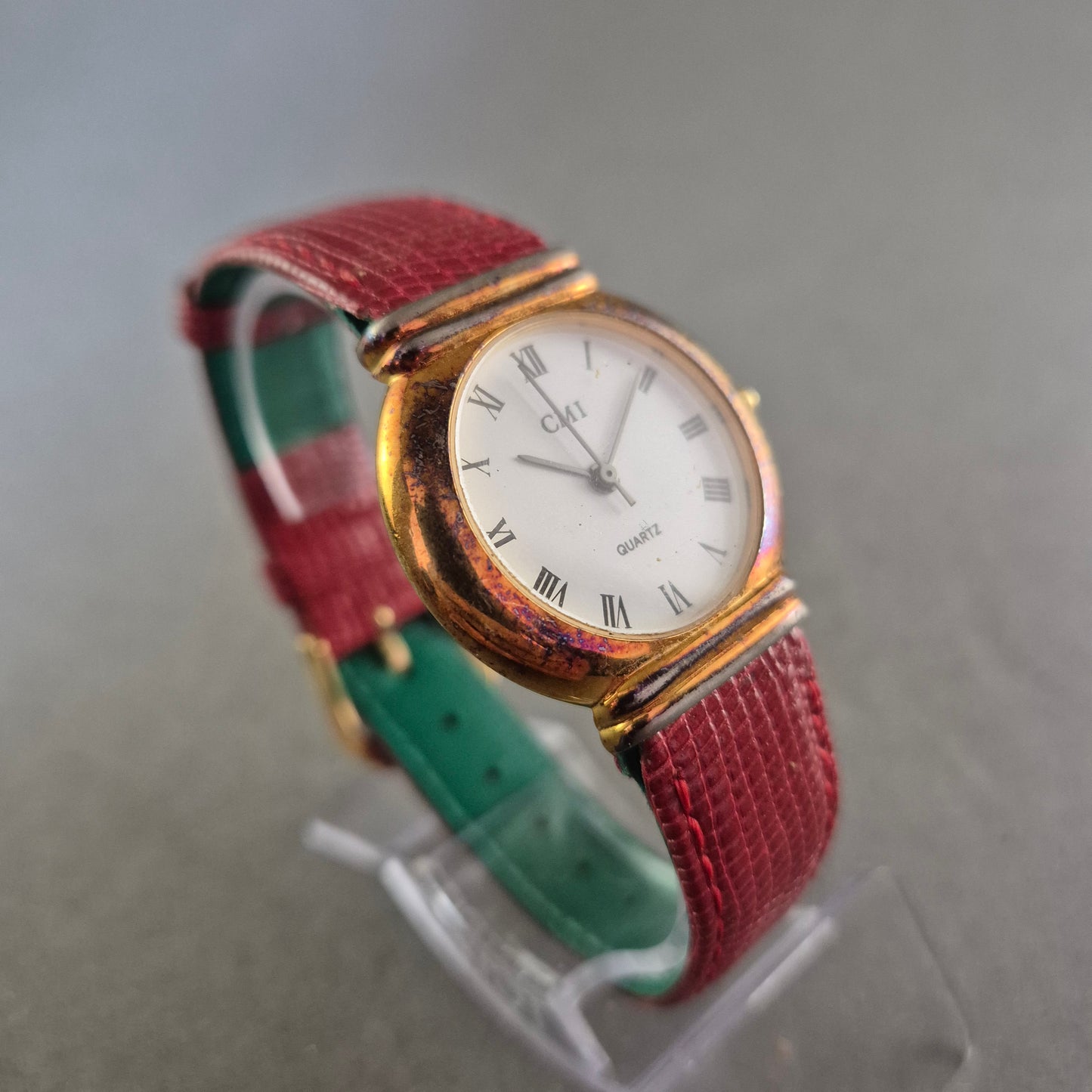 CMI Damenarmbanduhr – Klassisch vergoldet mit römischen Ziffern