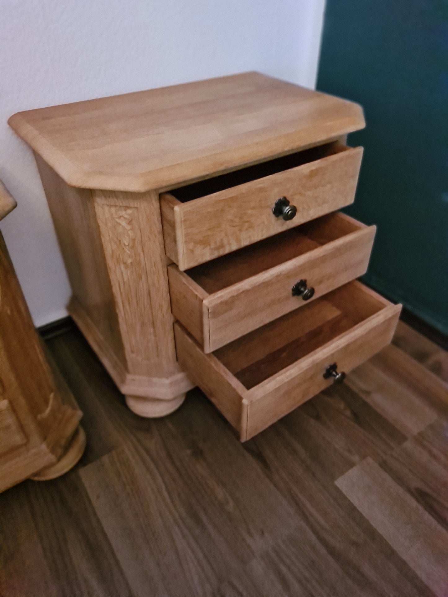 2 Stück Nachttisch Nachtschränkchen massiv Holz Landhaus 55x60cm