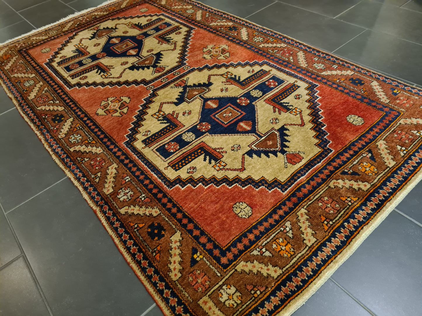 Perserteppich Orientteppich Handgeknüpfter Teppich Malaya 220x130cm