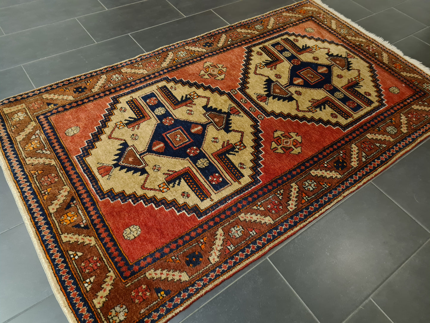Perserteppich Orientteppich Handgeknüpfter Teppich Malaya 220x130cm