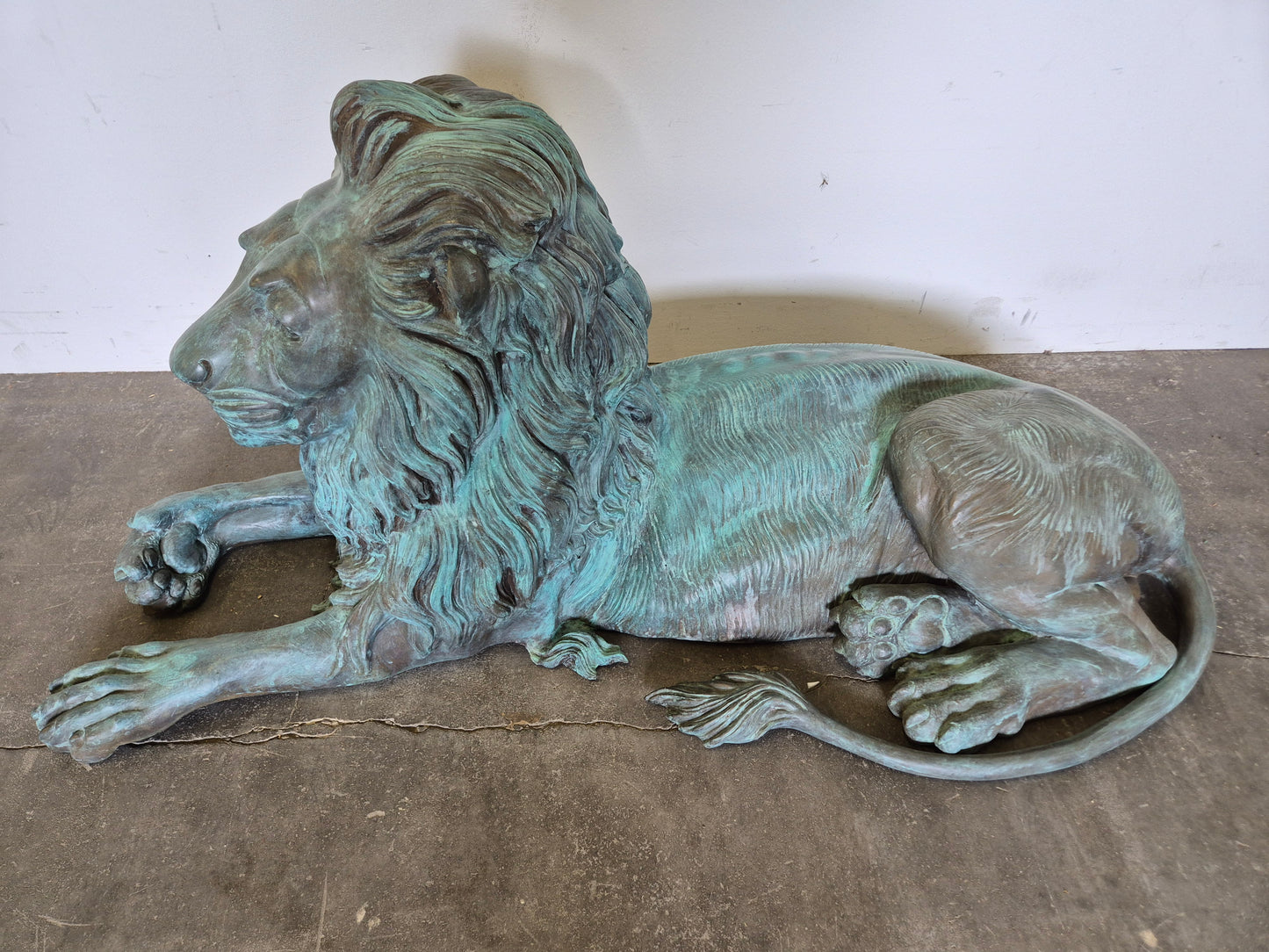 Lebensgroße Bronze Skulptur Liegender Löwe Massiv Schwer ca. 150kg