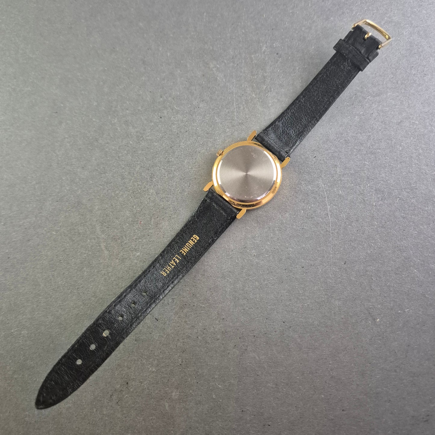 Elegante Diamond Damen Uhr – Schwarzes Zifferblatt mit Goldakzenten